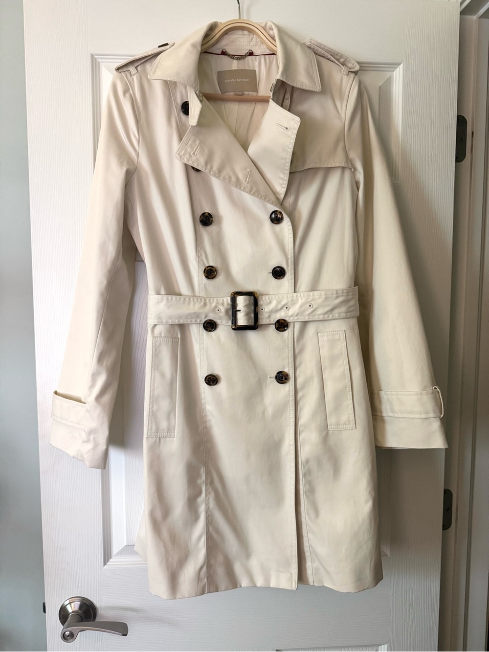 Banana Republic Double-Breasted Trench Coat | Ivory - Medium Excellent condition